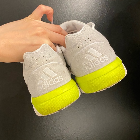 ADIDAS SNEAKERS SZ 6 - Picture 4 of 5